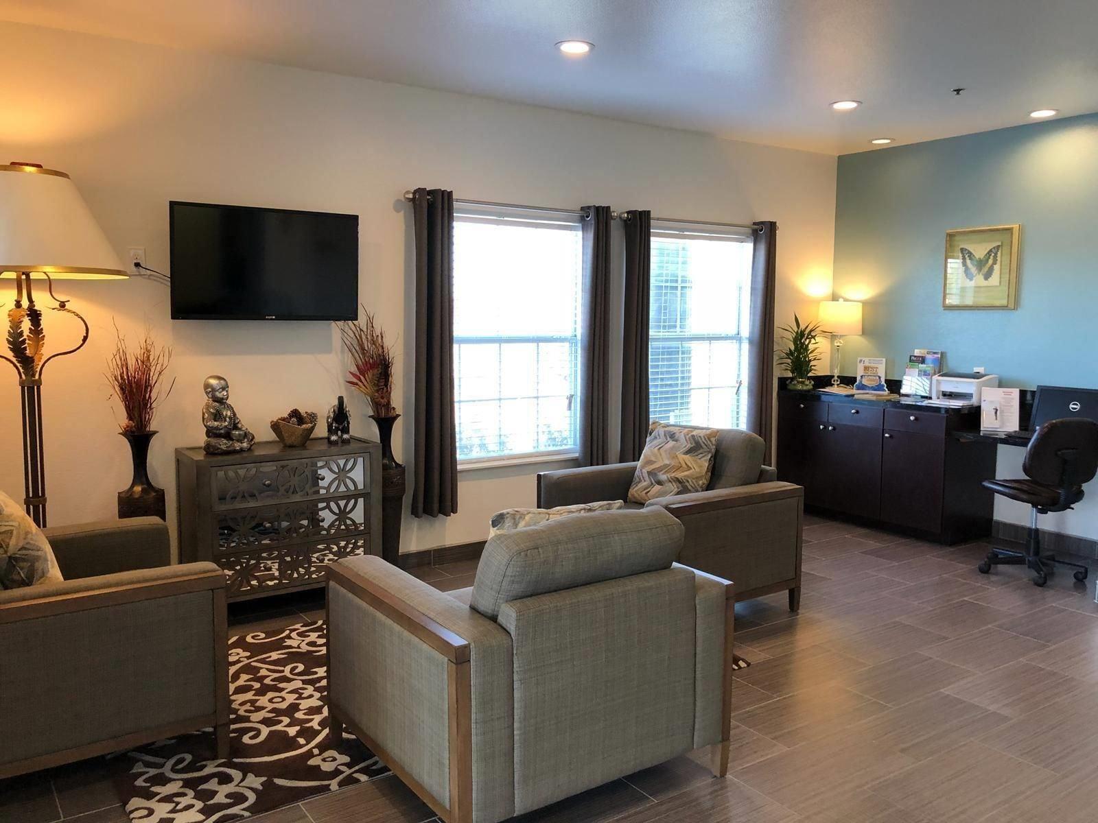 Super 8 By Wyndham Forney/east Dallas Hotel Forney