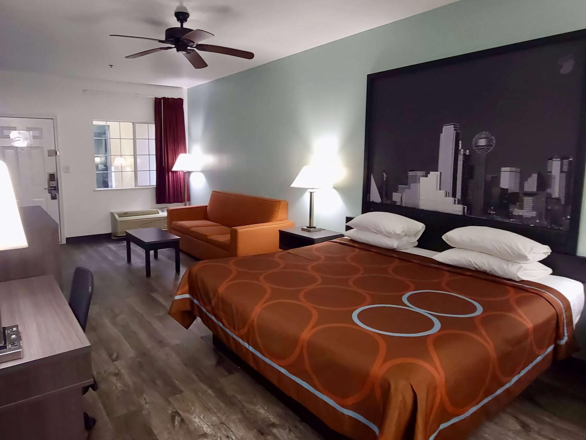 Super 8 By Wyndham Forney/east Dallas 2*